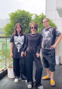 ​税洁个人资料高矮胖瘦中的心心妈妈