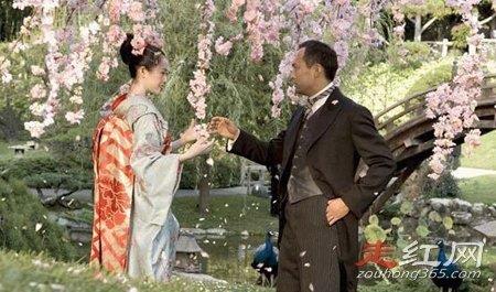 章子怡早年沙滩事件 与渡边谦艺伎回忆录怎么回事