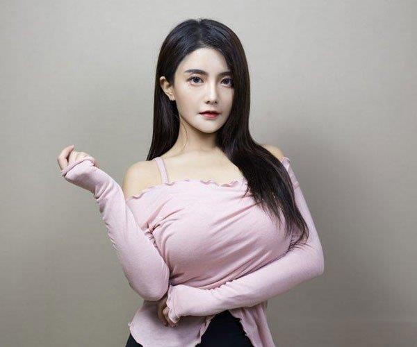 虎牙血色古阿扎31秒视频截图 换个人试试能不能受得了