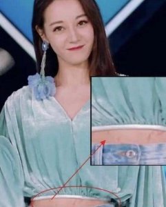 ​迪丽热巴肚子上怎么有妊娠纹真实迪丽热巴素颜照片