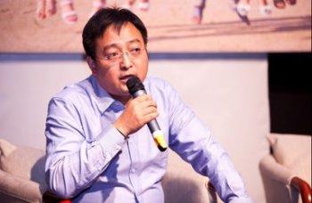 黄毅清和黄奕怎么回事 晒黄奕的照片黑色的是真的吗