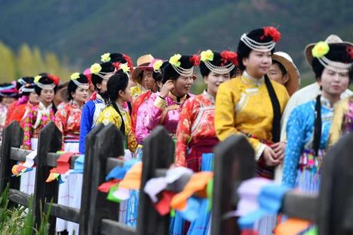 走婚和抢婚习俗是怎样的?