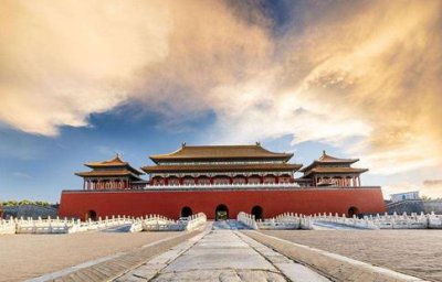 ​宗人府、内务府、詹事府都是分别负责干嘛的?这三府有什么区别?