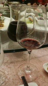 ​红酒越苦涩说明越便宜吗（什么口感的红酒才好）