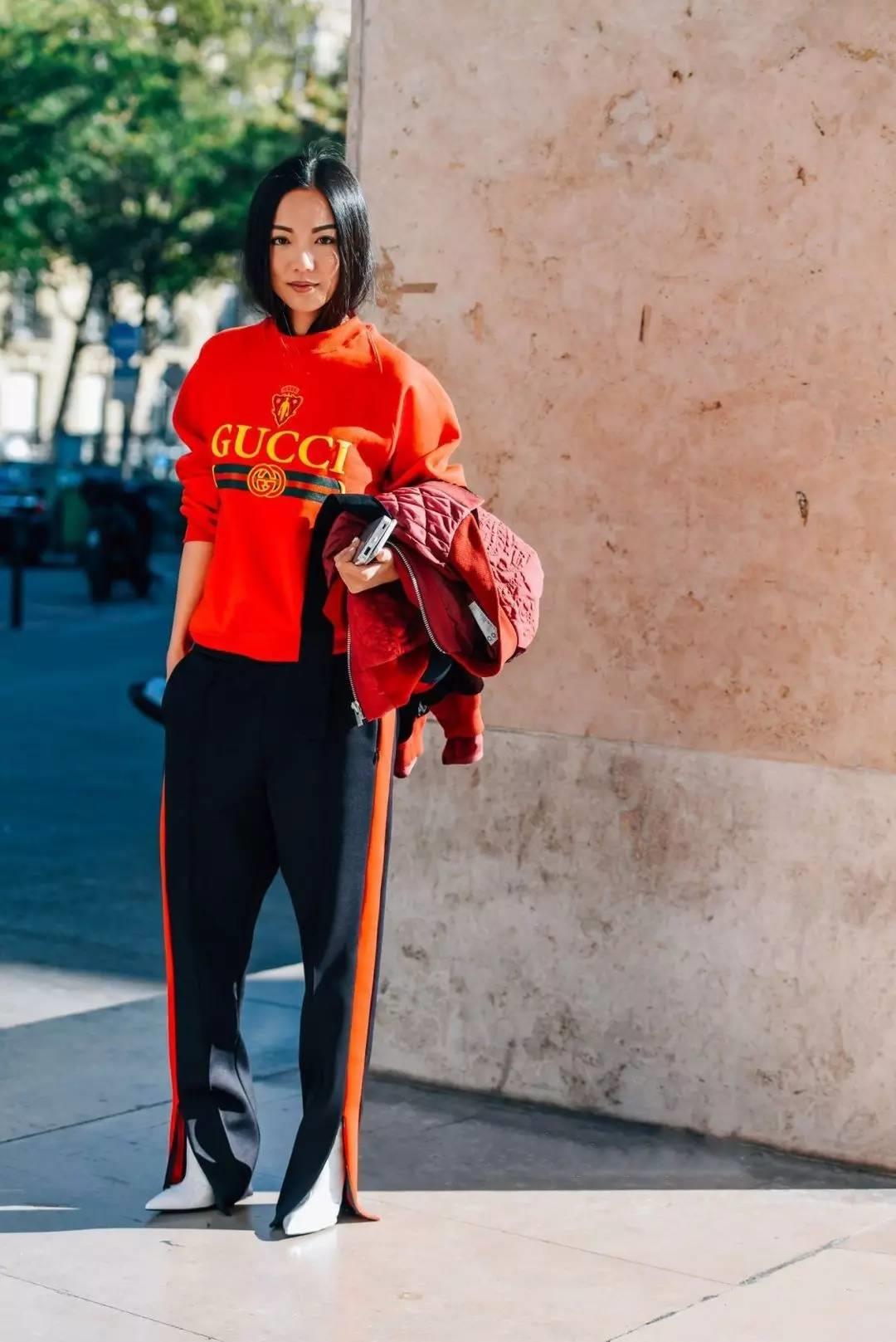 穿什么颜色的衣服显白 穿对肤色亮白一阶
