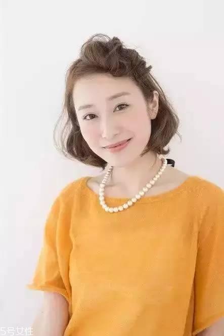 不长不短的头发做什么发型好看 不长不短的发型