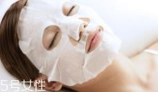 面膜为什么不能立着放？精华分布不匀