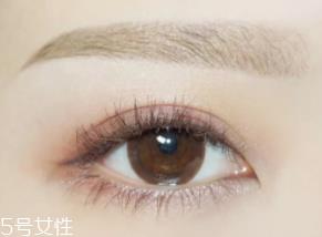 皮肤黑用什么眉笔？眉笔颜色不要太浅太红