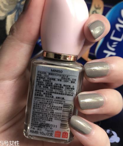 名创优品指甲油奶茶色好看吗 名创优品指甲油测评