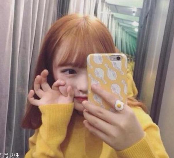 冬天头发怎么弄好看 冬季适合的发型