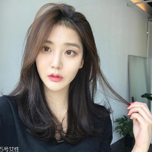 染发哪个颜色自然 染出来比较自然的发色颜色