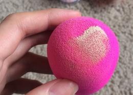 beauty blender美妆蛋和rt美妆蛋哪个好？