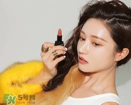豆沙色和珊瑚色的区别 豆沙色珊瑚色哪个好看？