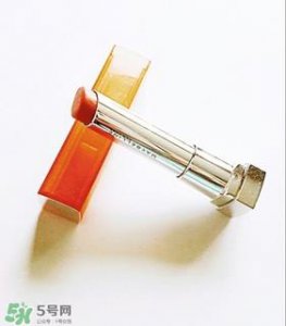​美宝莲唇膏怎么样?美宝莲唇膏好用吗?