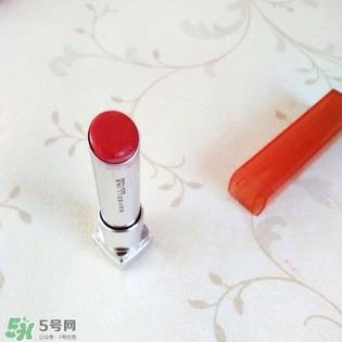 美宝莲唇膏怎么样?美宝莲唇膏好用吗?