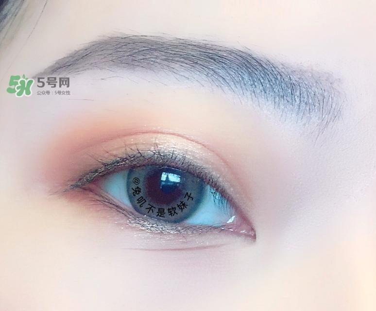 没眼影怎么画眼妆 桃子汁眼妆画法