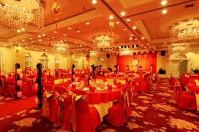 ​订婚需要给份子钱吗 订婚需要发喜糖吗