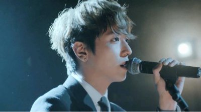 ​郑容和（韩国男歌手、演员、音乐制作人，韩国C.N.BLUE乐队队长）