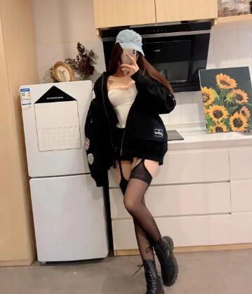 谈了个女友，感觉自己是工具人怎么办？