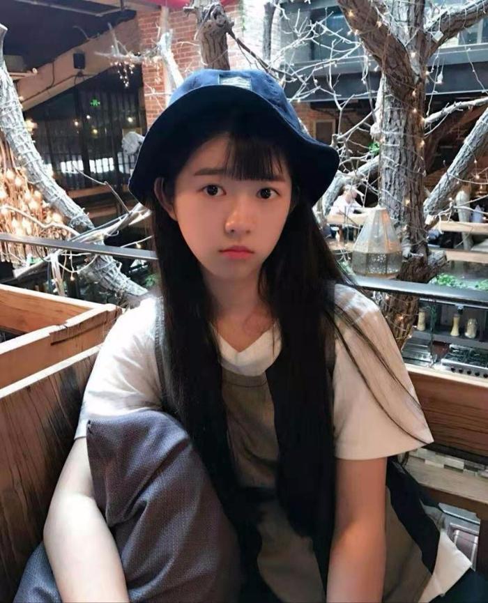 电影版《最好的我们》预告首发，男主是大导演之子，女主却是网红