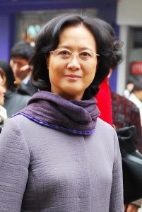 ​11年过去了,如果柏寒还在,看到如今被海清照顾的韩青，应该很欣慰