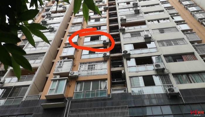 1岁幼童生日当天被生父扔下6楼不幸身亡！事发当天发生了什么？孩子父亲想跳楼被拉回！