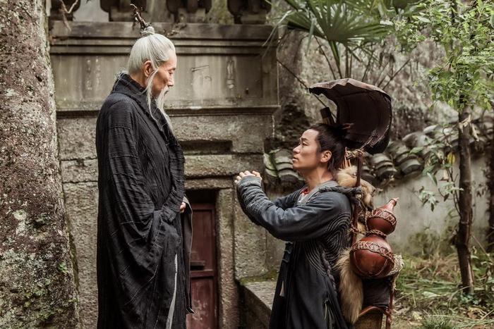“得饶人处且饶人”的前一句是什么？很狂很暴力