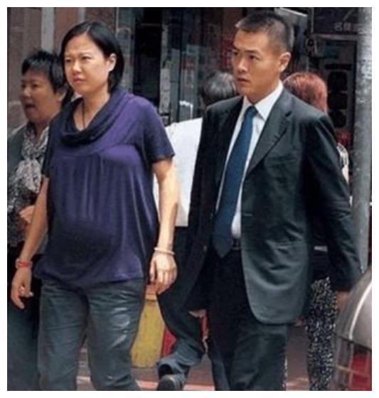《非诚勿扰》装穷灯全灭，曝老爹名号后，喜闻乐见。