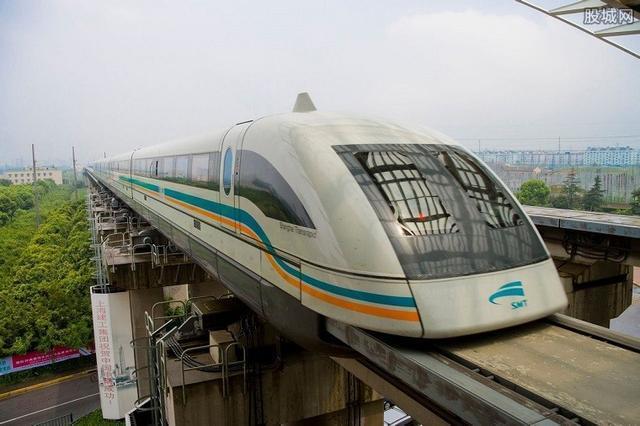 “磁悬浮列车”好像不怎么受欢迎，网友：速度慢票价高还能说什么