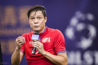 ​范志毅三任妻子：比现任大17岁二人女儿美国国籍，前两位空姐出身