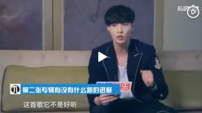 白莲花、下跪、装纯？李诞的文案大概是在“孙e兴的bot”上看来的