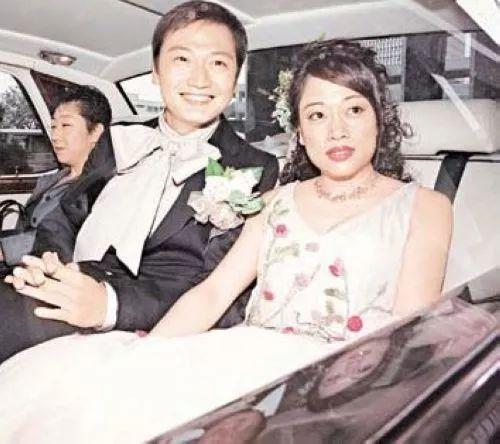 劈腿被甩后求前妻复合，反手插刀旧爱，还有比这更渣的吗？