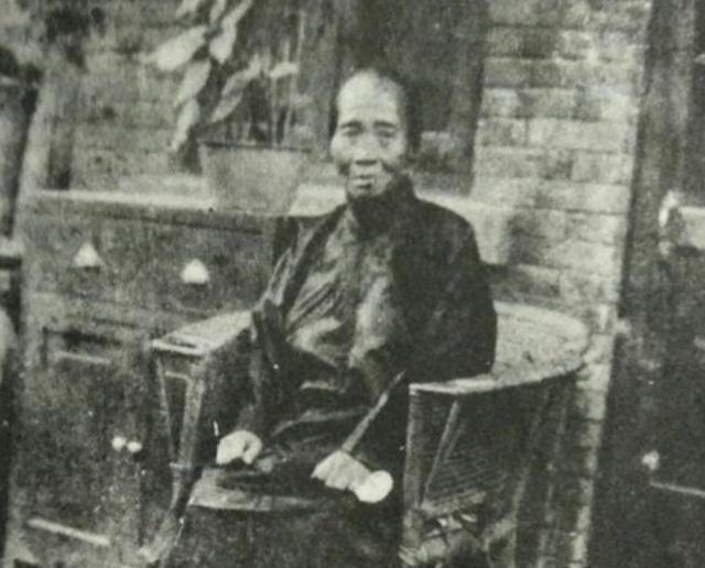 一代宗师霍元甲去世后，他的妻子儿女都如何