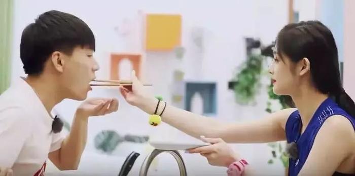 王思聪终于把魔爪伸向娱乐圈女明星了？