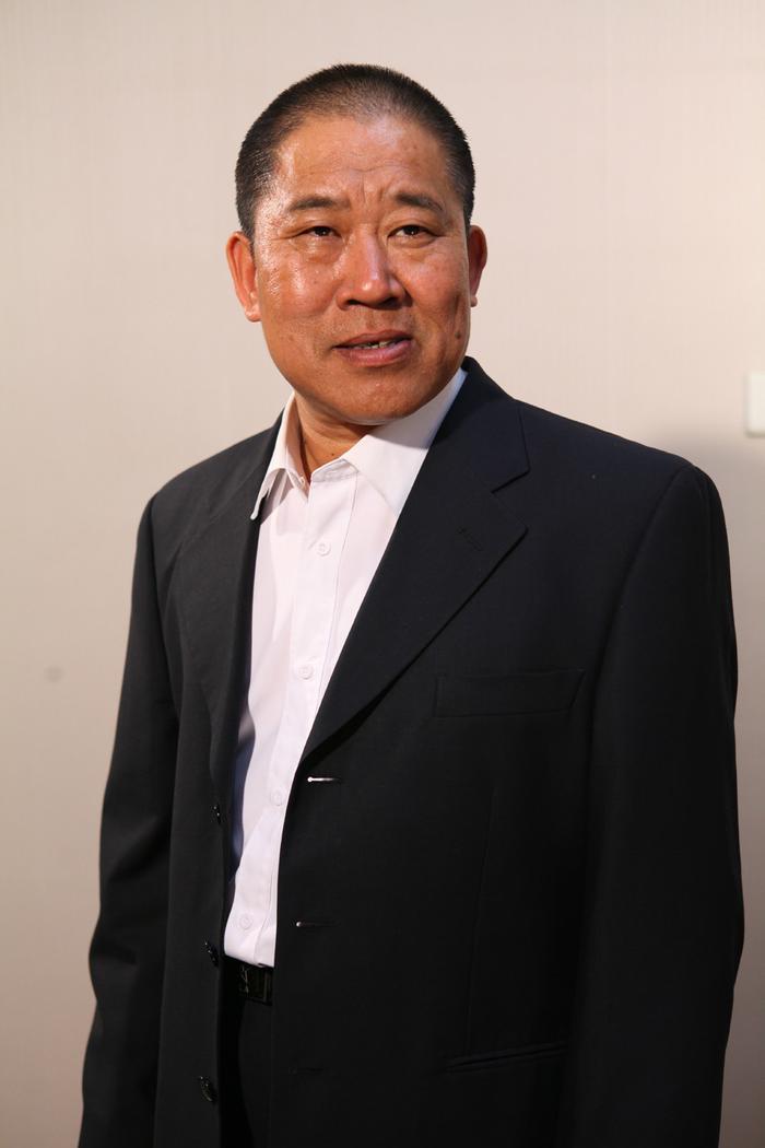 杜旭东被称为“十大汉奸”之首，娇妻却美如天仙