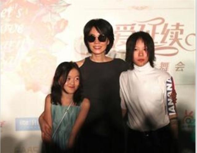 王菲和张柏芝一个过得非常潇洒一个却苦得无法形容连李湘都看不下