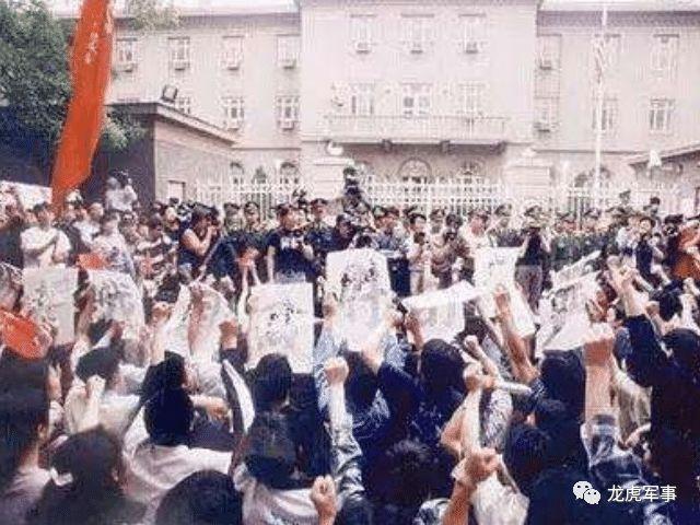 南斯拉夫大使馆被炸，当时我国为何不作为？20年后才明白其中深意