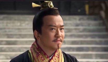 大秦相国吕不韦，说服华阳夫人，立赢异人为储