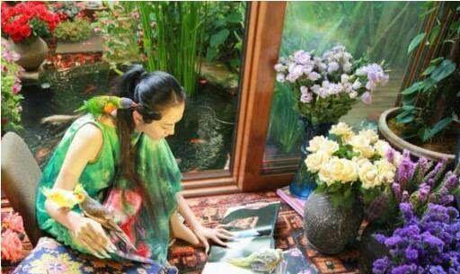 杨丽萍丈夫为何准许她不要孩子！来看看这照片你就明白了