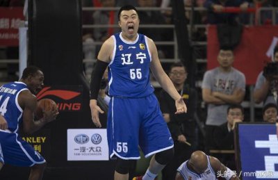 ​嫁给身高2米15重达300斤的韩德君是什么感觉？看看他妻子怎么说！