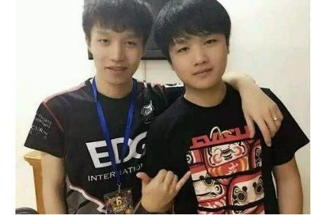 WE微笑为何不再上台做教练？他说出了不为人知的秘密！