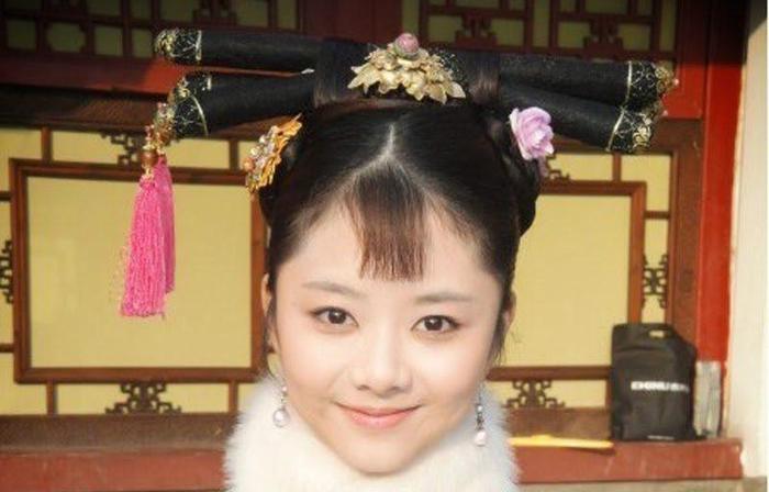 为何的苏培盛会知道皇上因淳常在而讨厌皇后呢!
