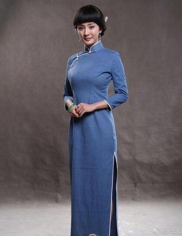 凤姐微博夸赞章子怡，却拉上杨幂垫背，凤姐这是刷什么心机？