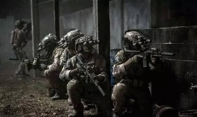 10部让人欲罢不能「特种部队」电影！保证你看的热血沸腾！更1