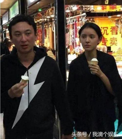 王思聪前女友张予曦直播被“王思聪”刷屏