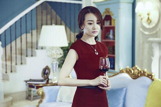 她长相神似韩雨芹，演犀利人妻成名，出道17年为何一直不红？