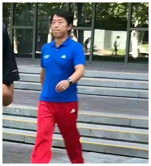 《中国女排》再曝路透图！彭于晏、巩俐、黄渤等齐聚天津，羡慕了