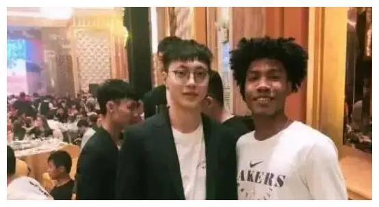 中国篮球混血球员盘点，丘天表现一般，漳中非引发关注