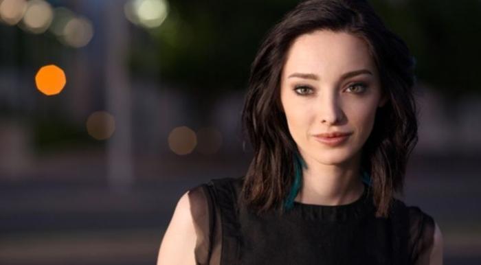X战警题材美剧《天赋异禀》，万磁王女儿美得太抢眼