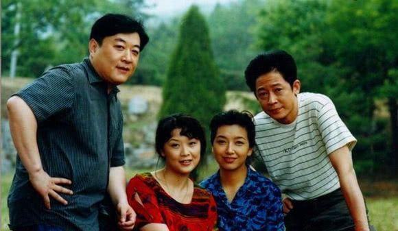 可悲的刘斌：23岁任央视主持人，50岁娶小娇妻，却被联手掏空财产